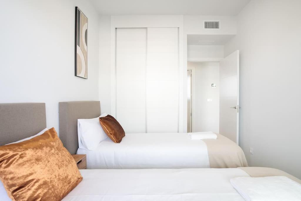 Arenales Terrace Refugee New With Pool And Gym Appartement Arenales del Sol
