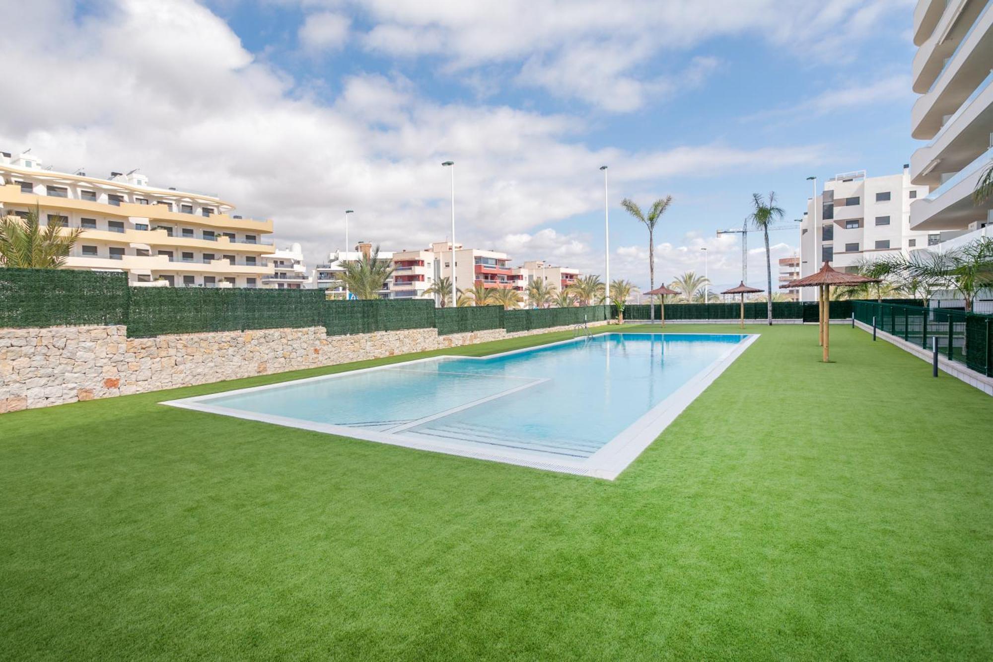 Arenales Terrace Refugee New With Pool And Gym *