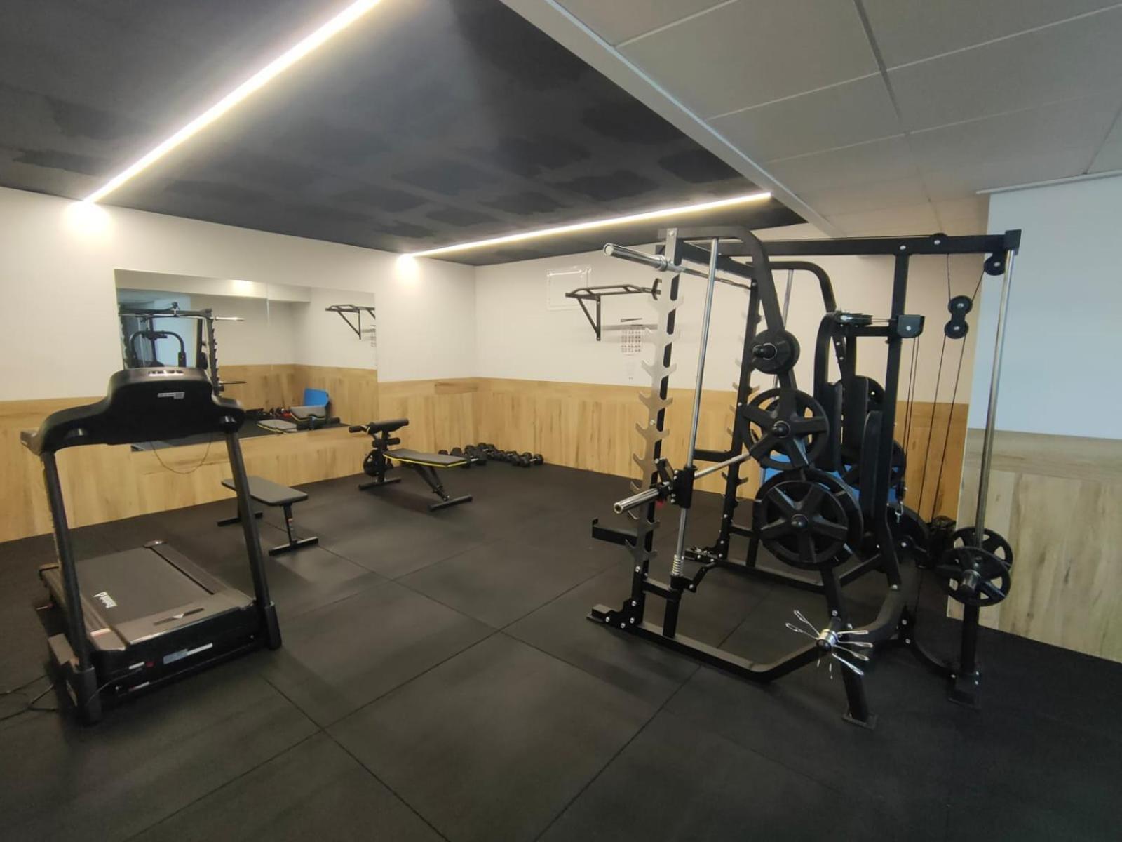 Arenales Terrace Refugee New With Pool And Gym Arenales del Sol